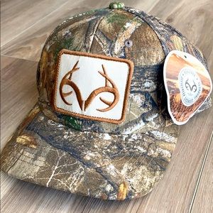 Hunting Camo Snapback by Realtree